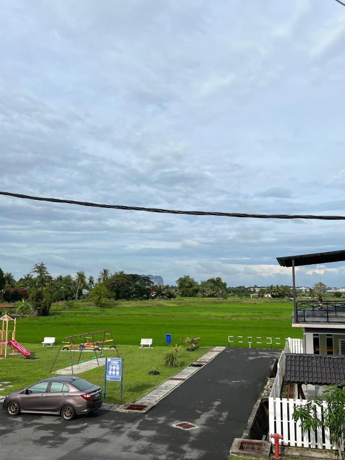Noor Homestay Paddy View Kangar Exteriér fotografie